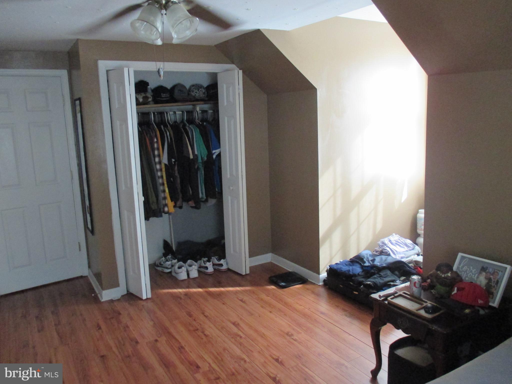 WINDOVER HILLS - Residential