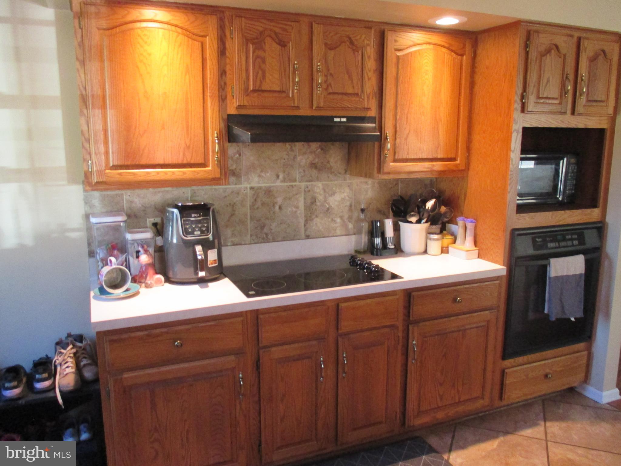 WINDOVER HILLS - Residential