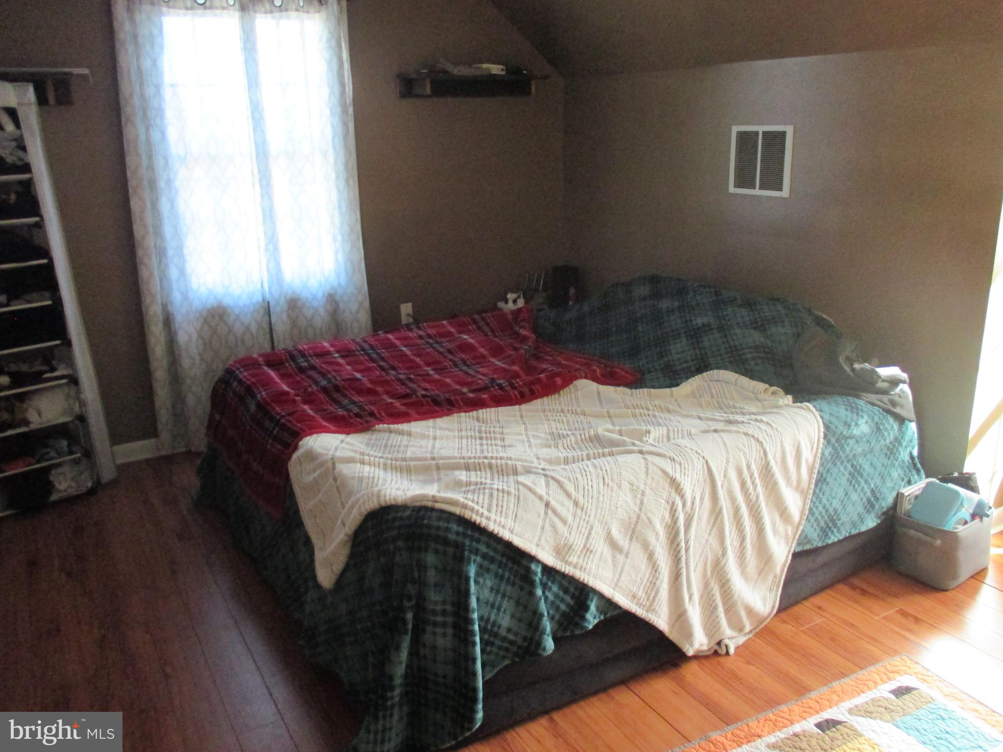 WINDOVER HILLS - Residential