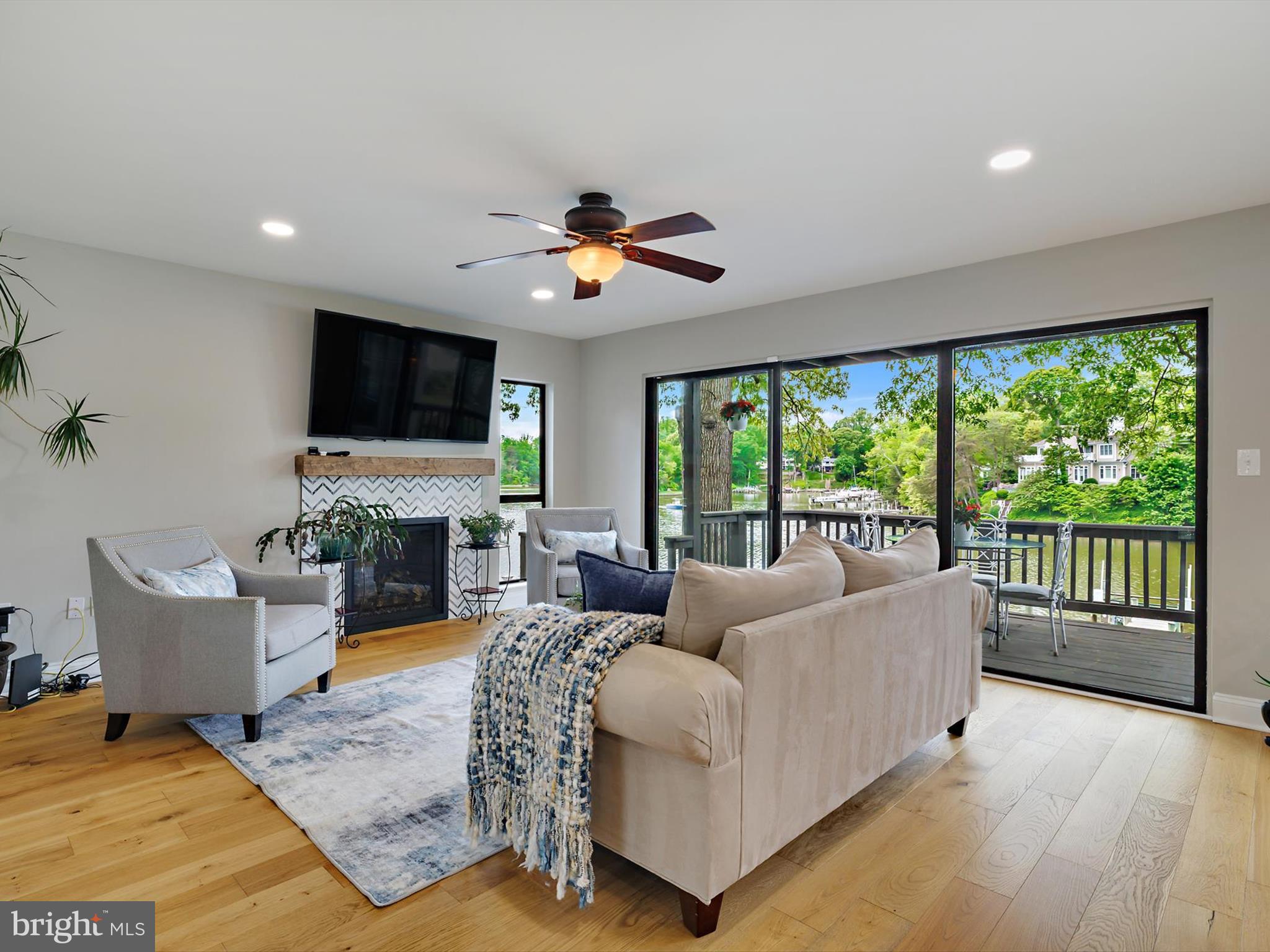 MAGOTHY SHORES - Residential