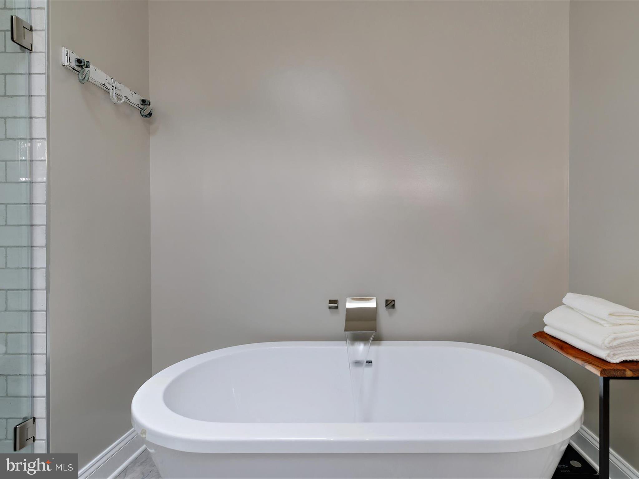 MAGOTHY SHORES - Residential