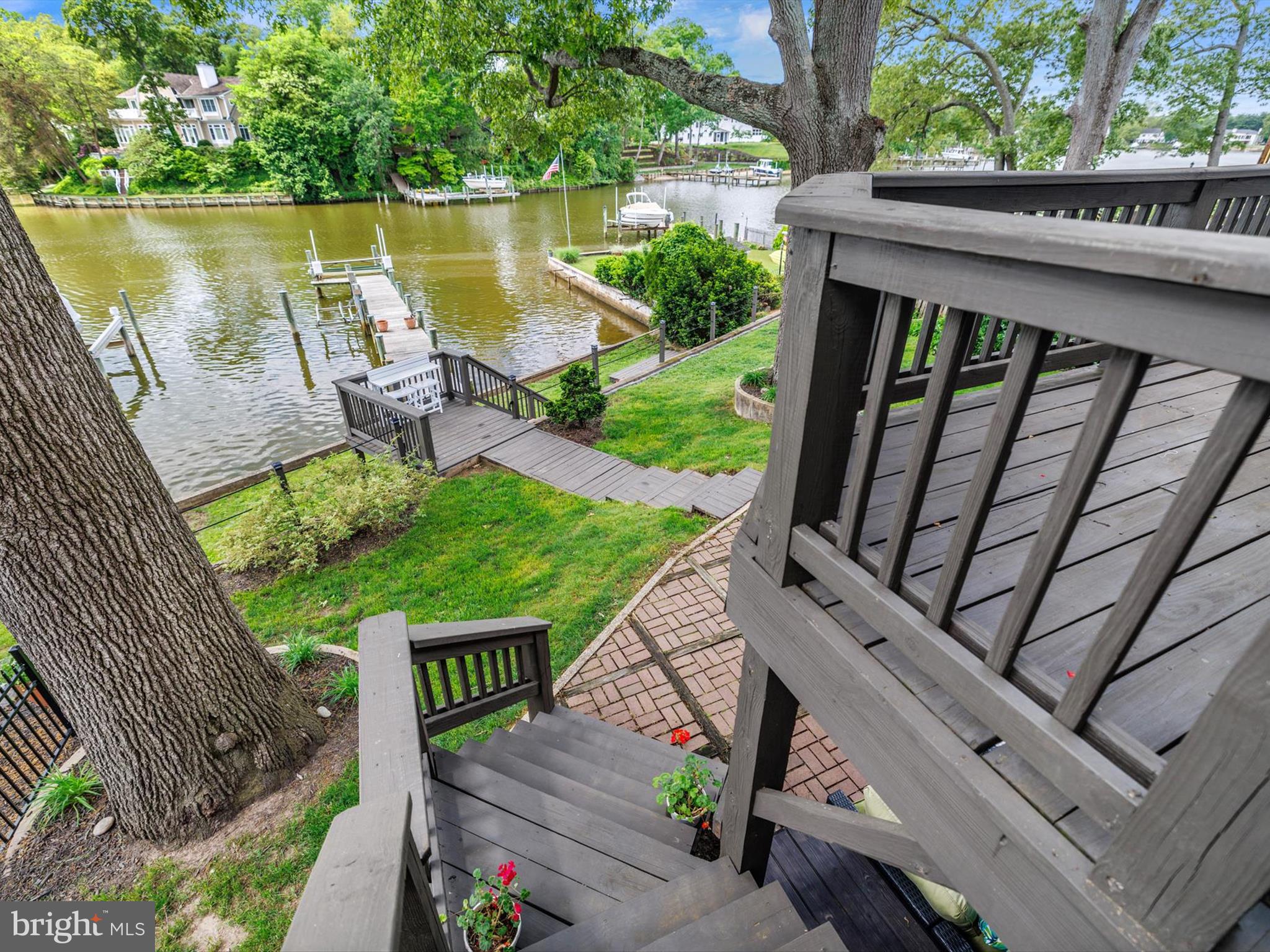 MAGOTHY SHORES - Residential