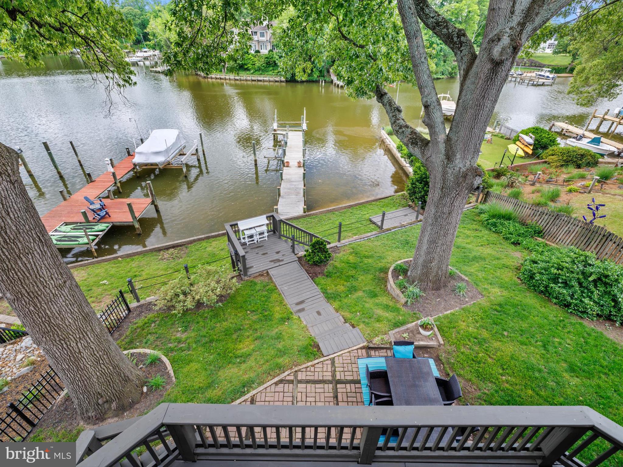 MAGOTHY SHORES - Residential