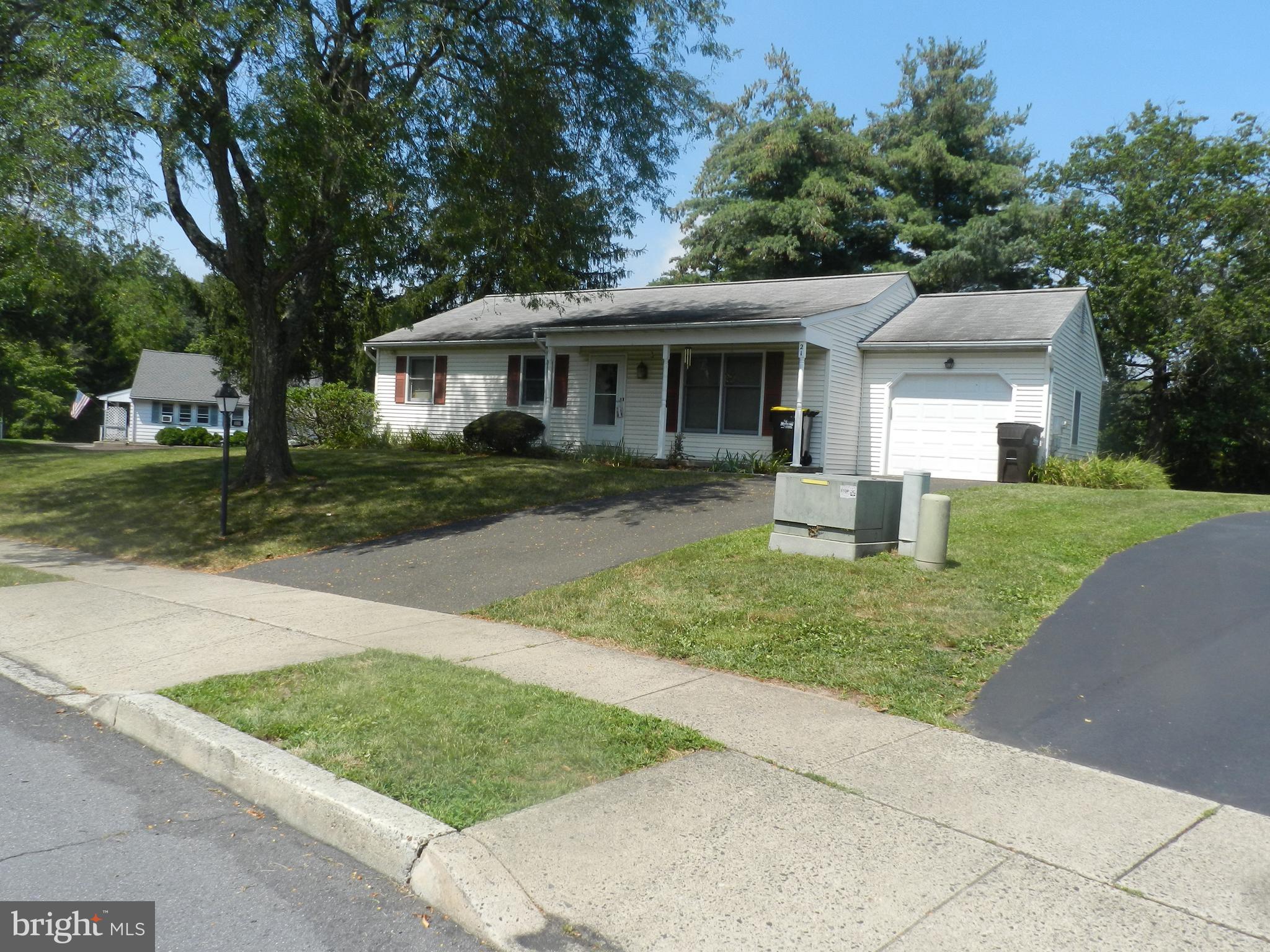 21 LENAPE DRIVE
