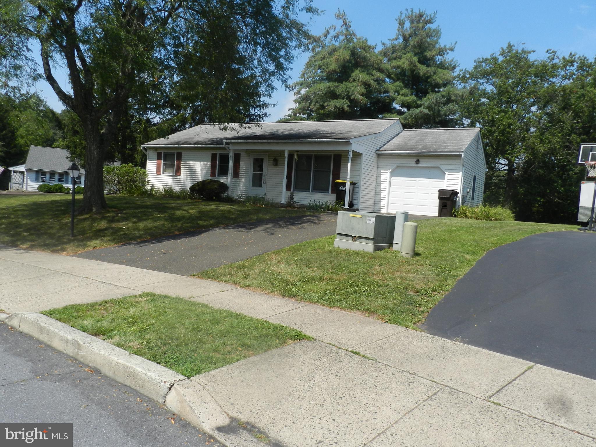 21 LENAPE DRIVE