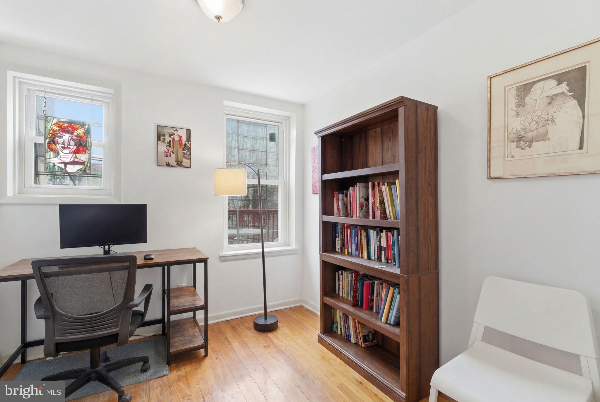 RITTENHOUSE SQUARE - Residential Income