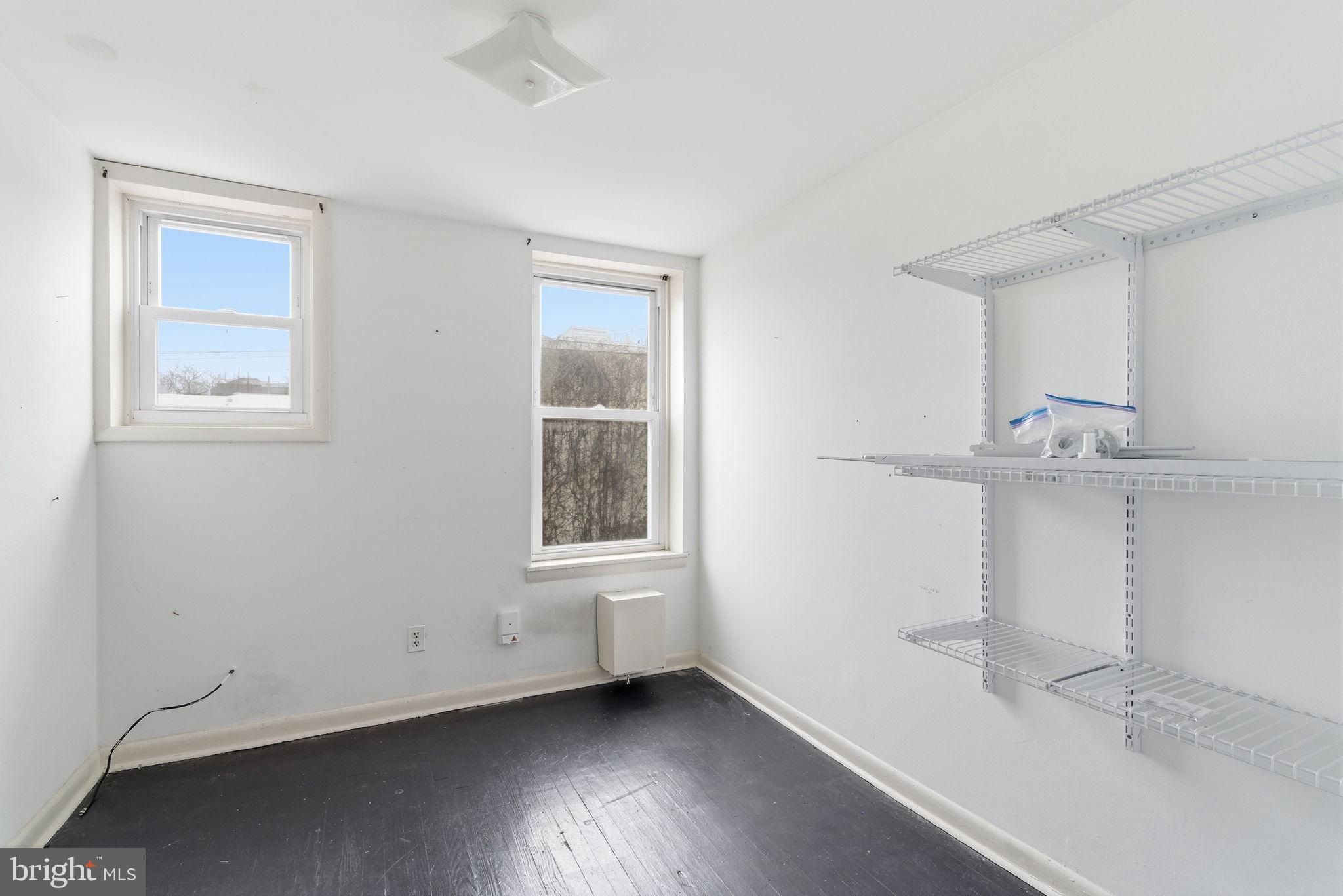 RITTENHOUSE SQUARE - Residential Income