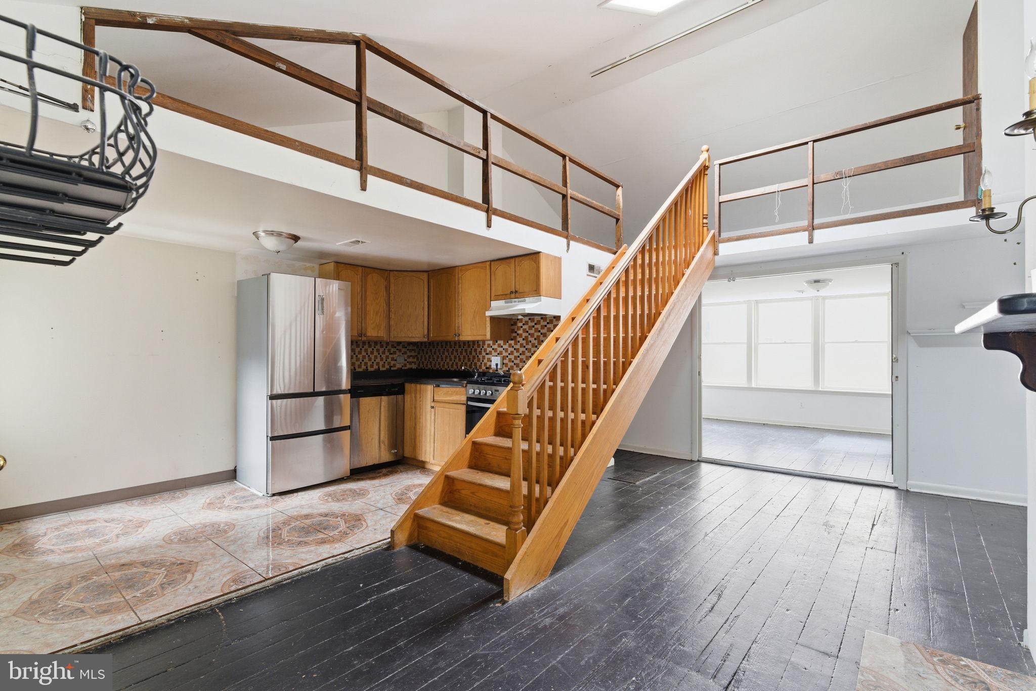 RITTENHOUSE SQUARE - Residential Income