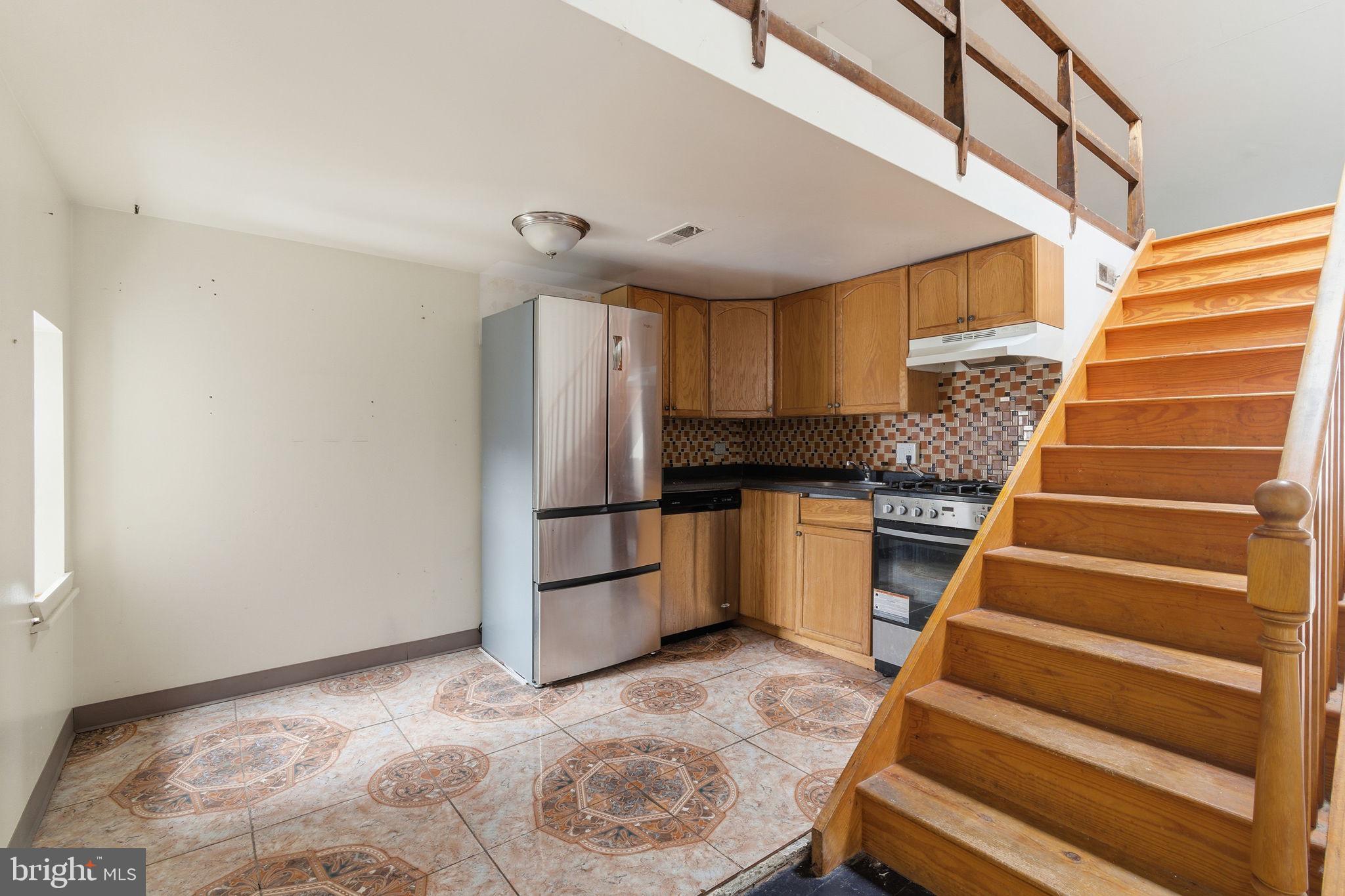 RITTENHOUSE SQUARE - Residential Income