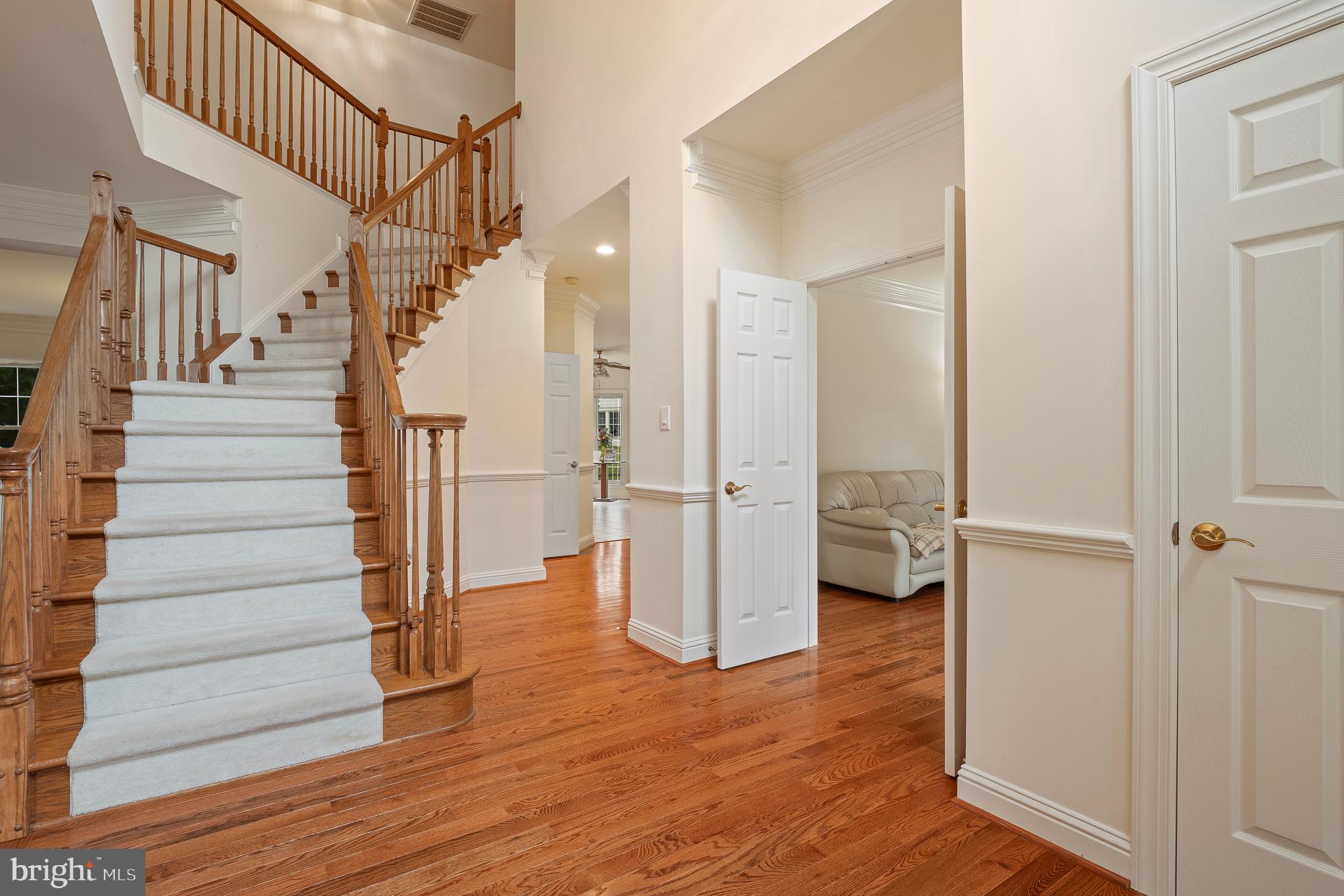 10604 MAPLECREST