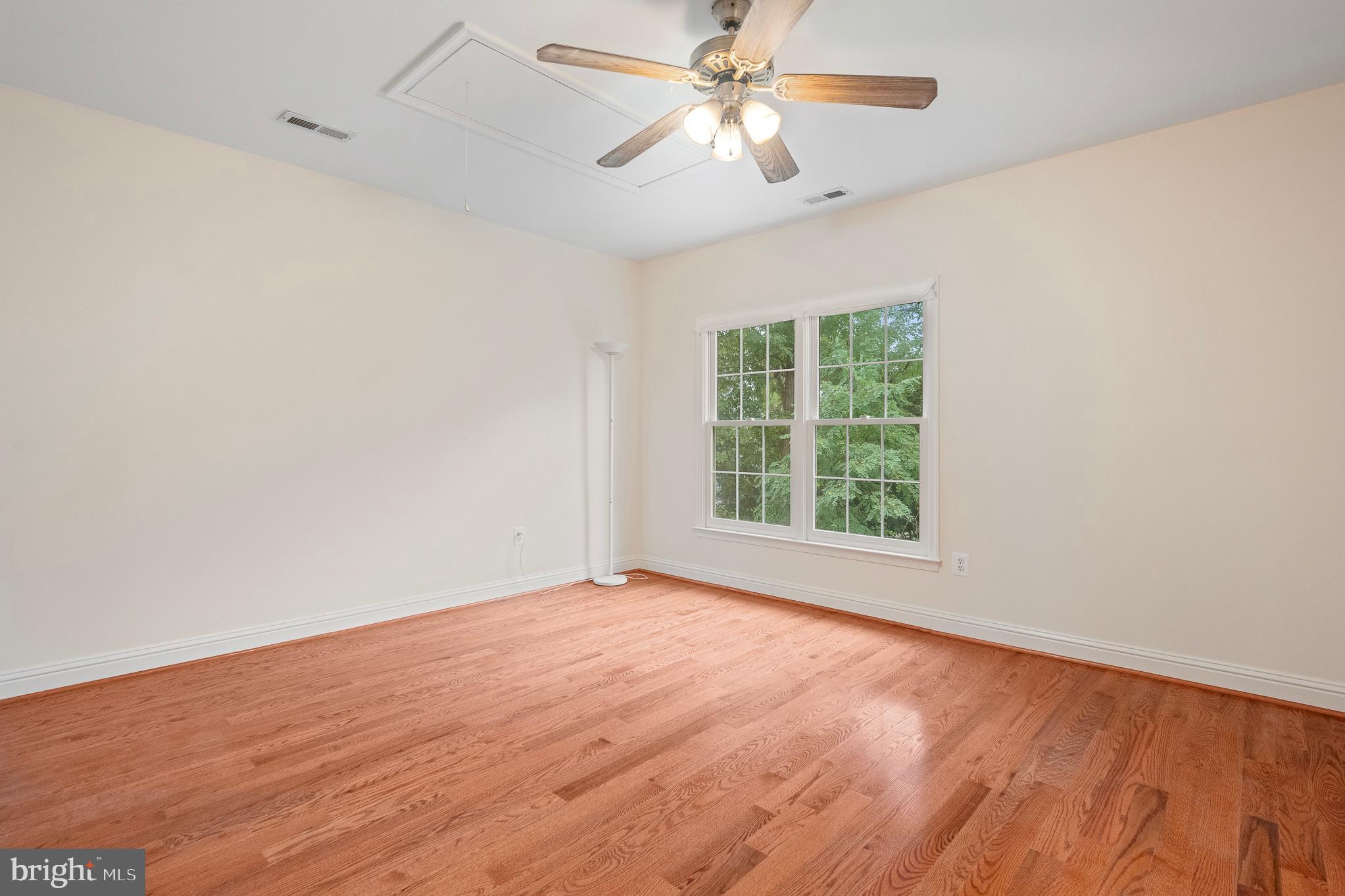 POTOMAC GLEN - Residential