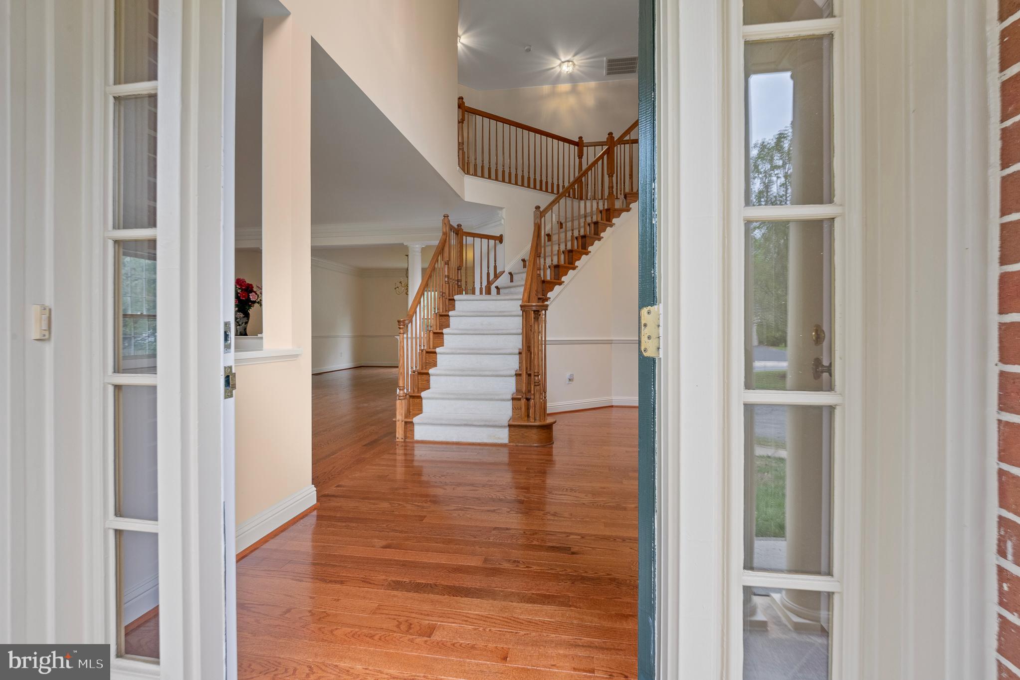 10604 MAPLECREST