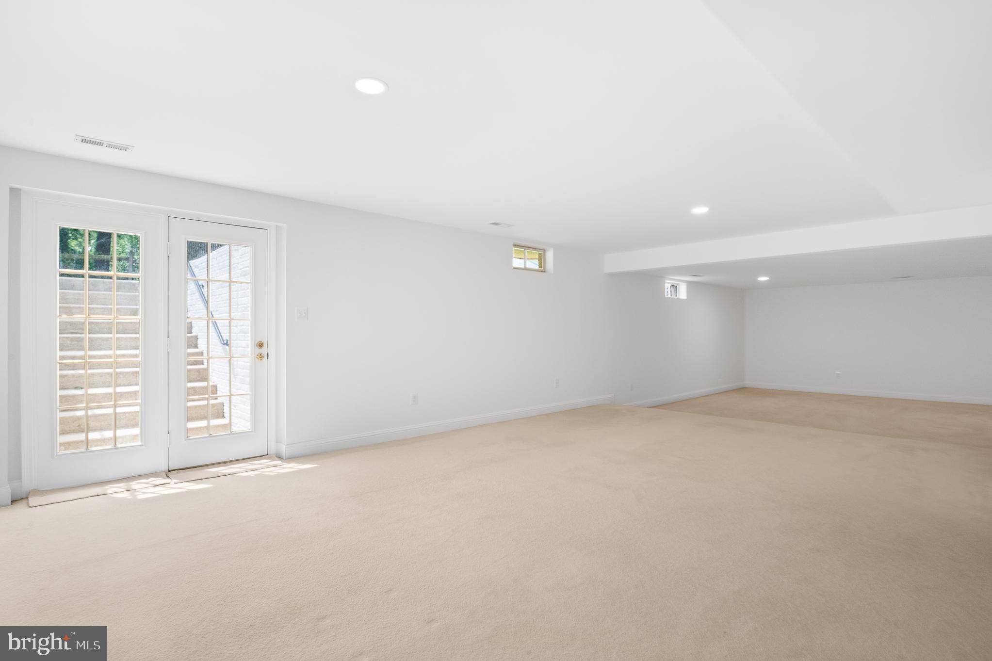 POTOMAC GLEN - Residential