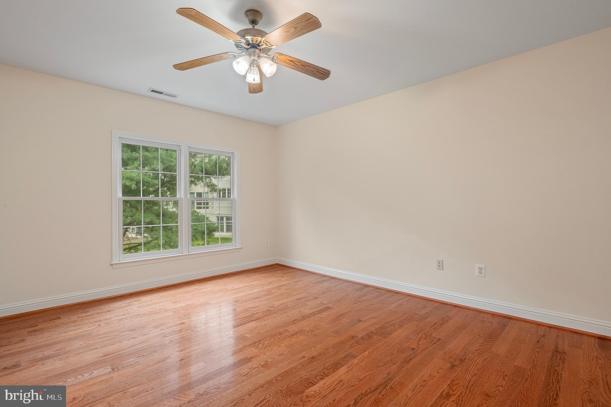 POTOMAC GLEN - Residential