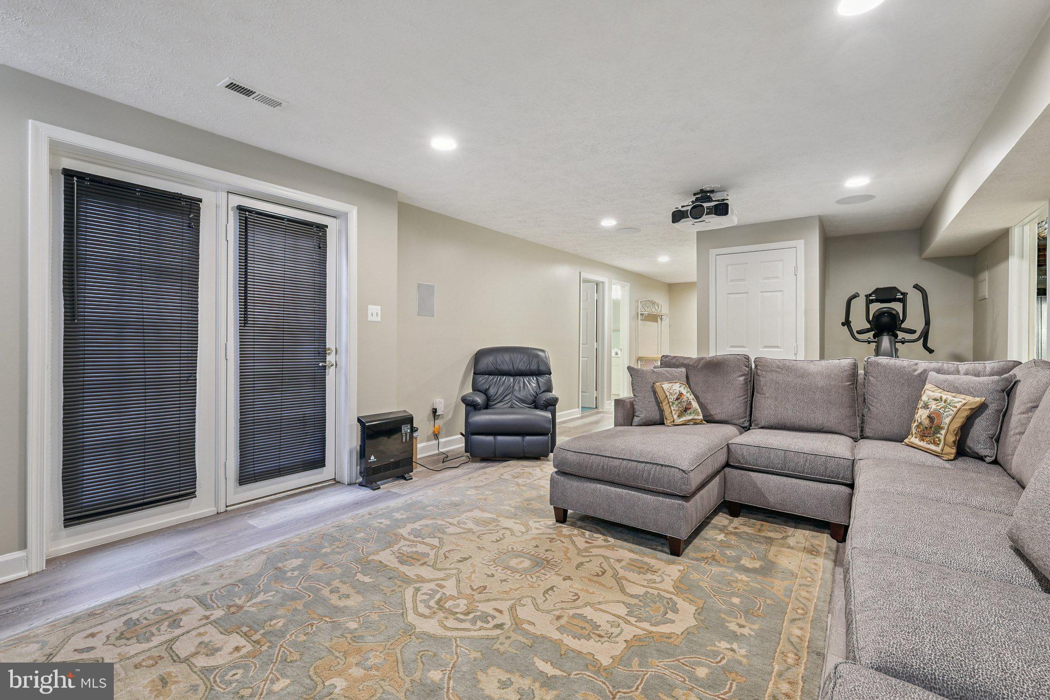 LITTLE ROCKY RUN - Residential