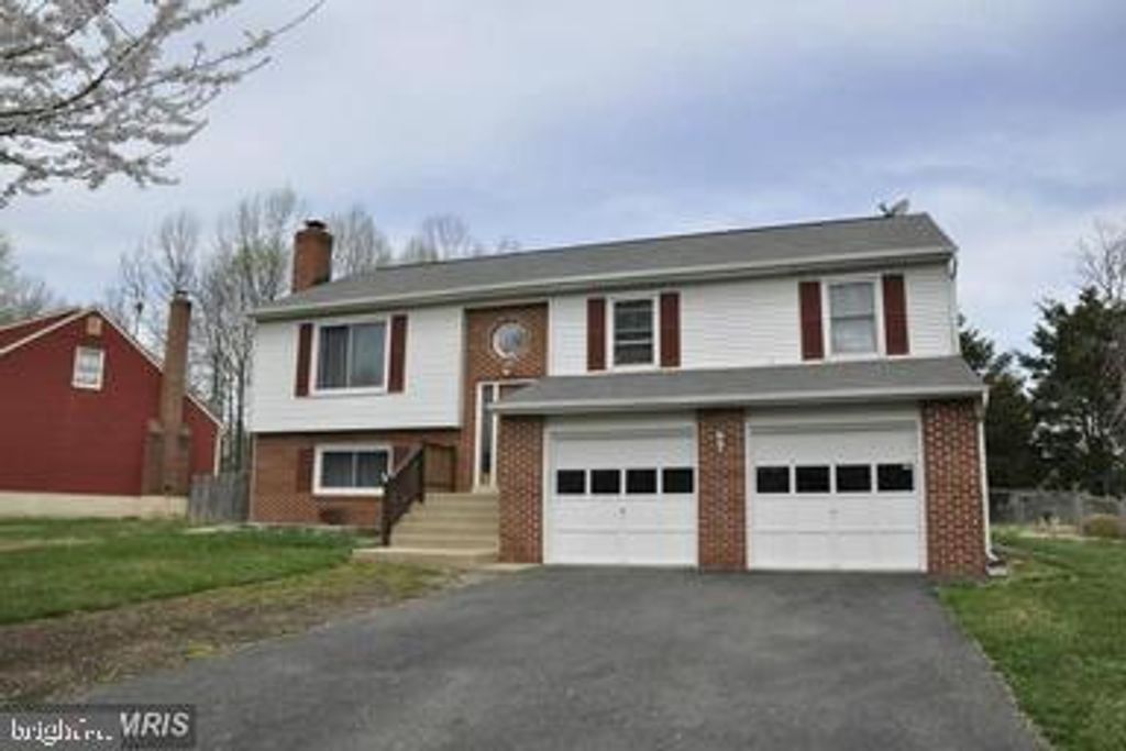 Photo of 18 Kelly Way, STAFFORD, VA 22556 (MLS # VAST2042342)
