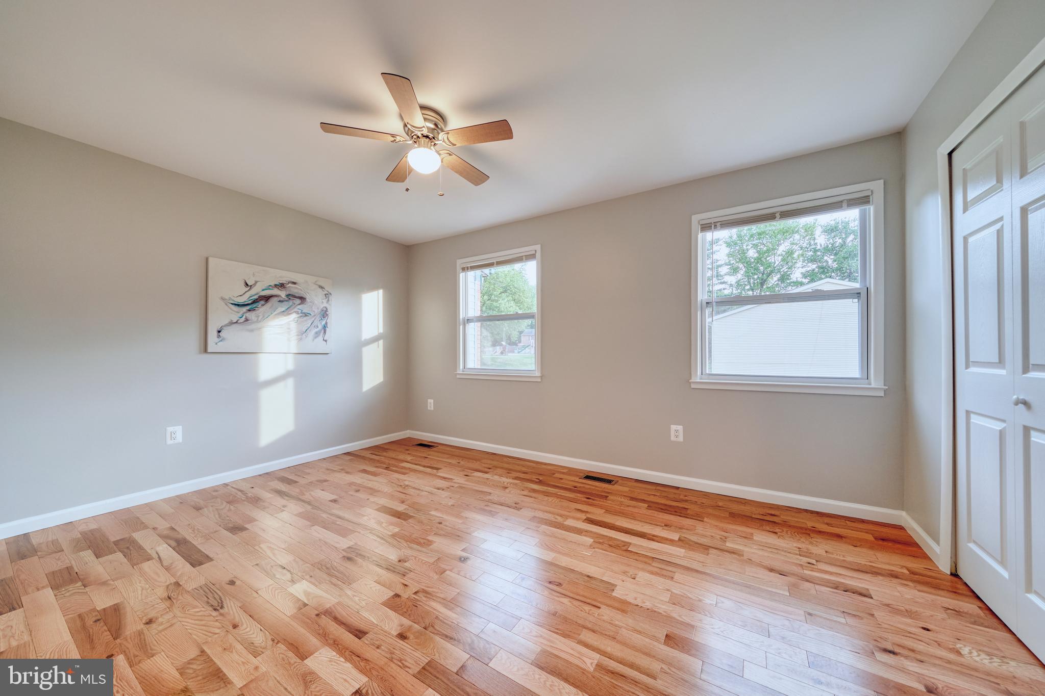 VILLAGE GATE - Residential