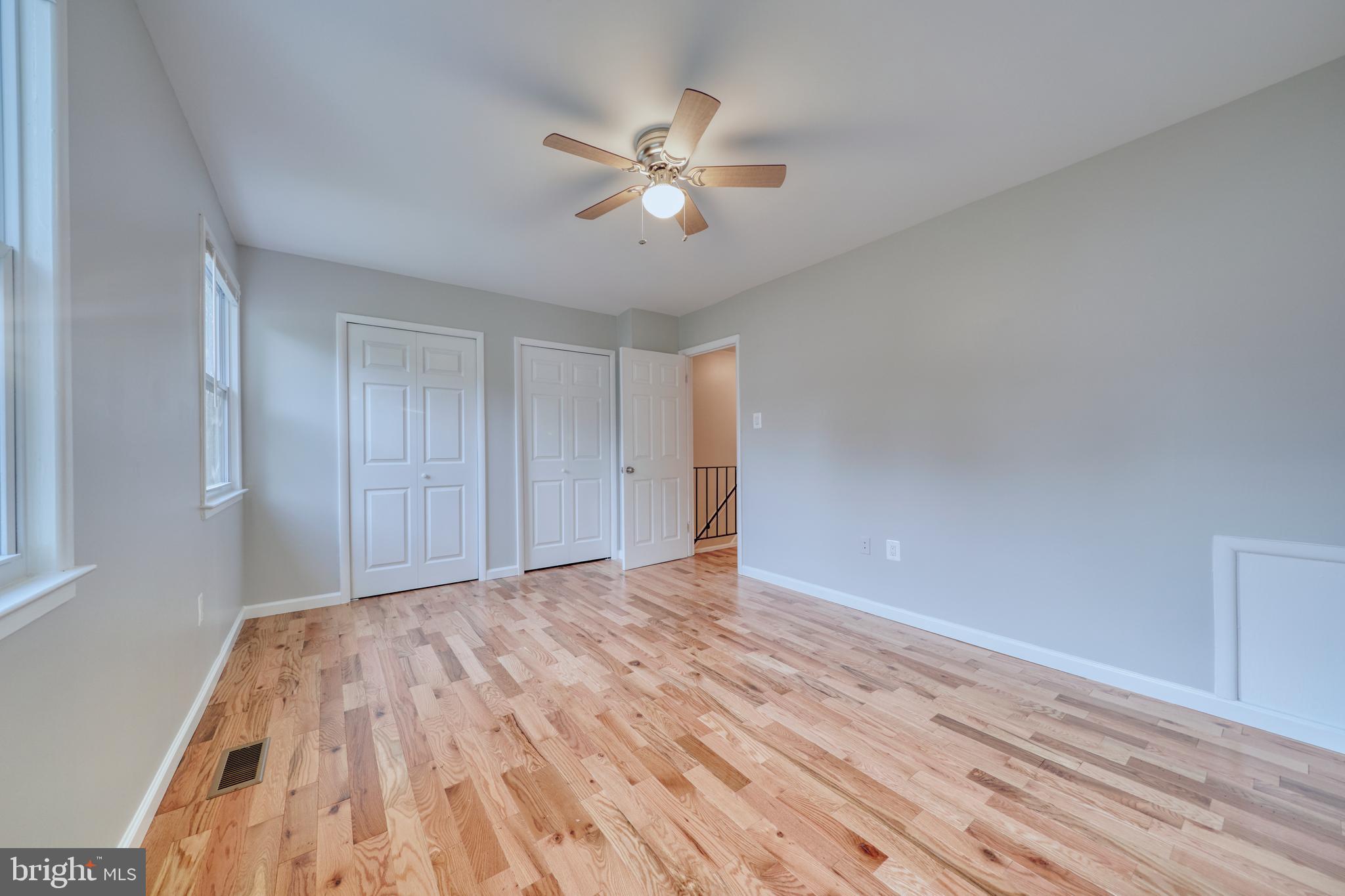 VILLAGE GATE - Residential