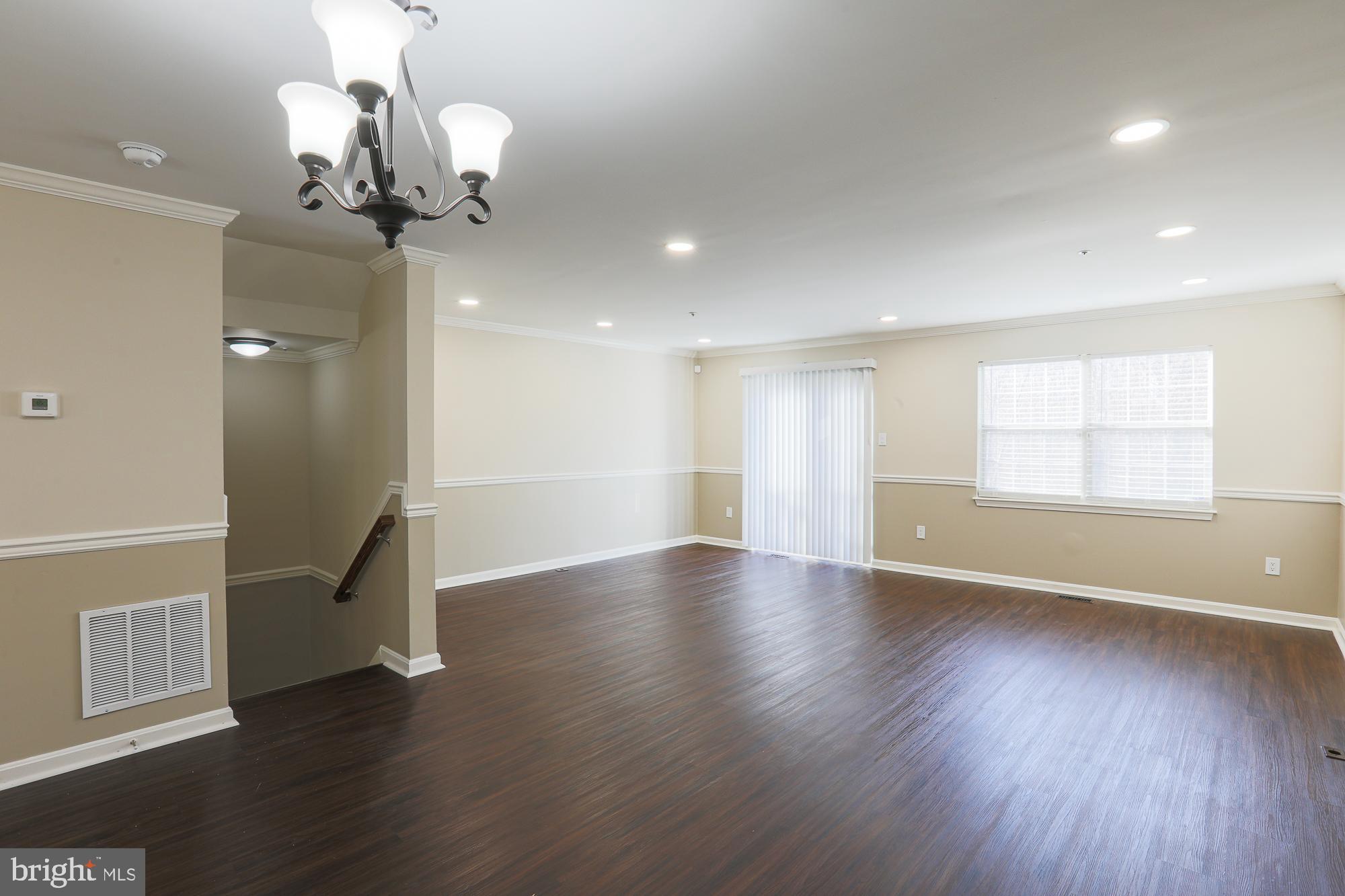 KINGS POINT - Residential