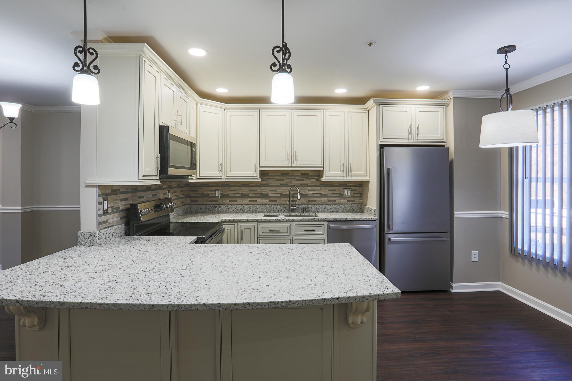 KINGS POINT - Residential