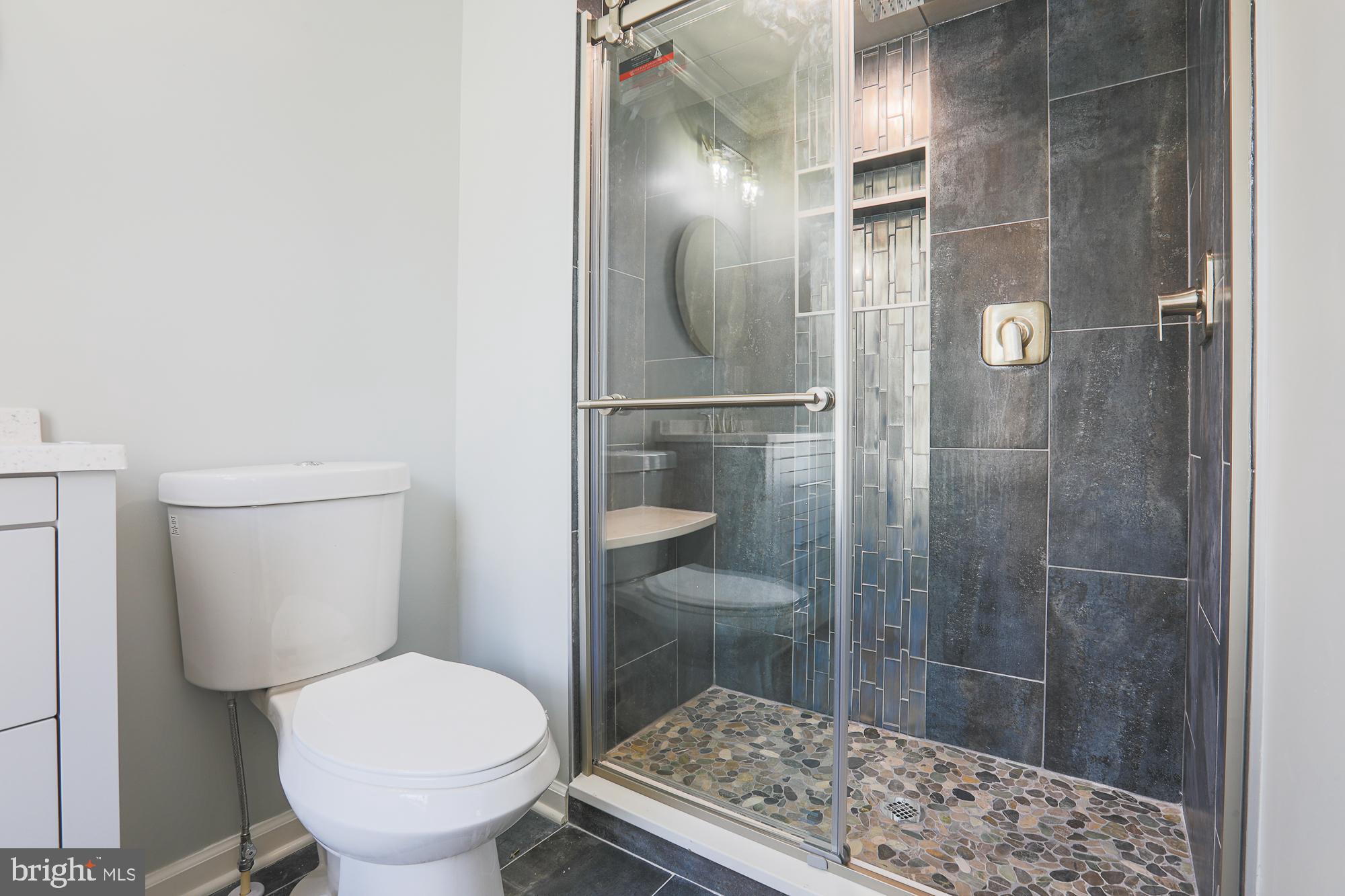 KINGS POINT - Residential