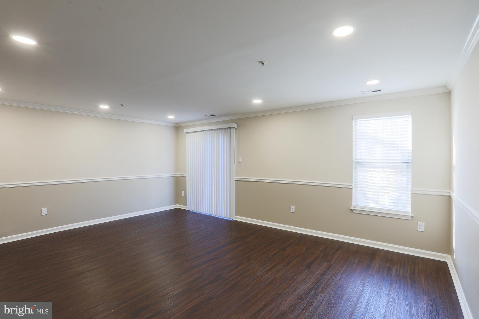 KINGS POINT - Residential