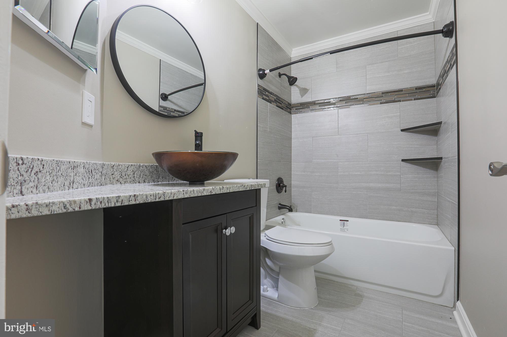 KINGS POINT - Residential