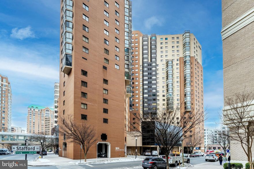 ***JUST LISTED THIS SMASHING 1 BEDROOM ONE BATHROOM ALTA VISTA CONDO IN FABULOUS BALLSTON**BEAUTIFULLY RENOVATED FULL BATHROOM WITH WALK IN SHOWER, VANITY, TILE FLOORING AND LIGHTING**NEW LVP FLOORING THROUGHOUT LIVING SPACE**GOURMET KITCHEN WITH LIGHT CABINETS, GRANITE AND NEWER APPLIANCES**HVAC WAS REPLACED IN 2022**OPEN LIVING ROOM AND DINING ROOM ENJOYS A FANTASTIC CITY VIEWS**PRIMARY BEDROOM HAS ALCOVE SPACE FOR A HOME OFFICE AND ALSO GREAT CITY VIEWS AND TWO CLOSETS ONE BEING A WALK-IN**THIS CONDOMINIUM IS THE ULTRA CONVENIENT PLACE TO LIVE AND PLAY**TAKE ELEVATOR DOWN TO LOBBY AND WALK RIGHT TO THE METRO BALLSTON  STOP NEVER HAVING TO GO OUTSIDE AND ON YOUR WAY GRAB A STARBUCKS OR A DELI SANDWICH RIGHT THERE AS WELL**ENJOY TAKING THE SKYWALK TO BALLSTON QUARTER FOR DINING OUT AT MANY FAB RESTAURANTS AND SHOPPING**THE BUILDING HAS A PARKING GARAGE AND YOU CAN RENT A GARAGE PARKING SPACE FOR $125 MONTHLY**THIS IS THE ULTIMATE PERFECT EASY DOWNTOWN LOCATION WITH EVERYTHING JUST RIGHT OUTSIDE YOUR DOOR**WELCOME HOME !!