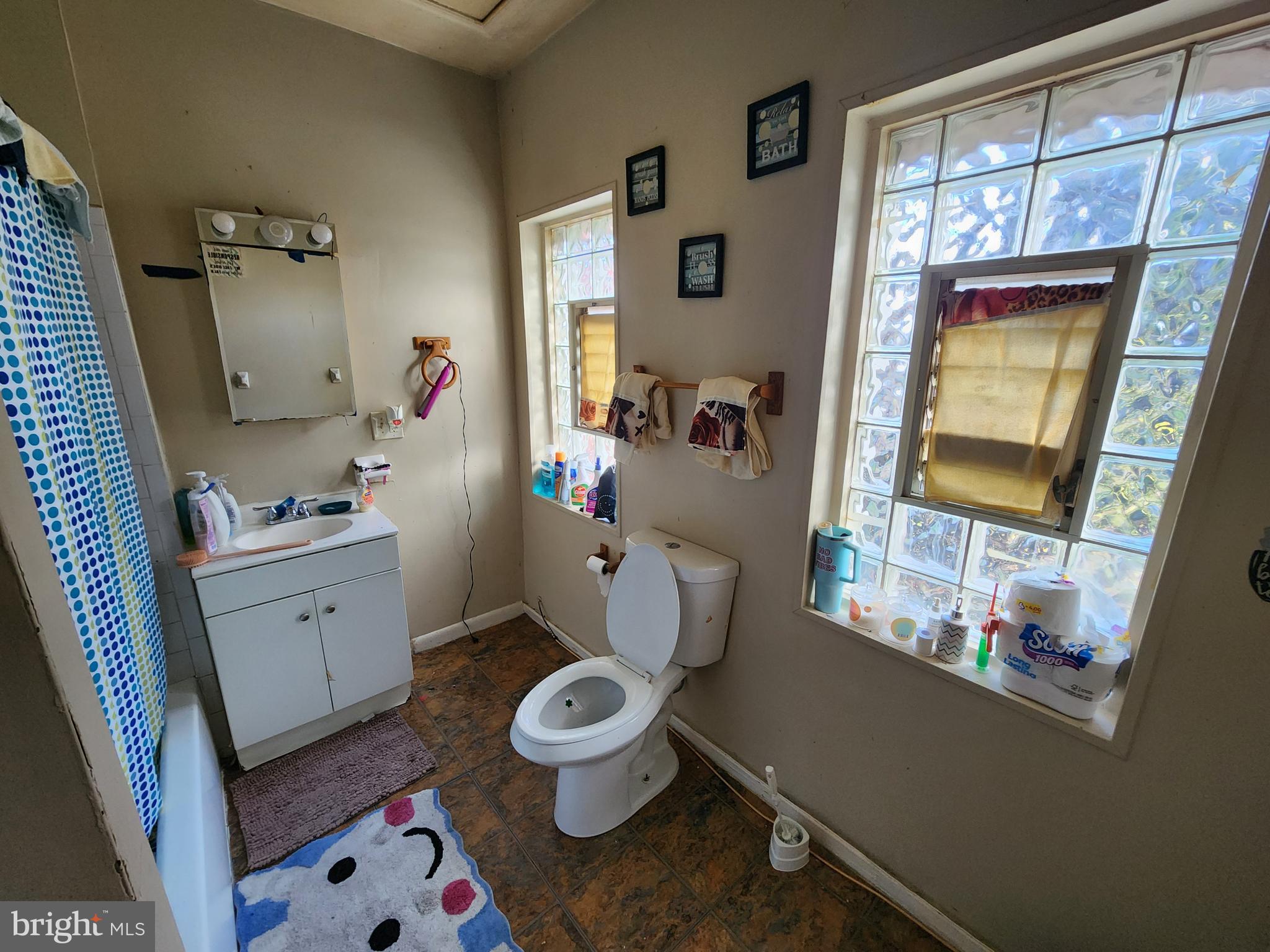 SANDTOWN-WINCHESTER - Residential