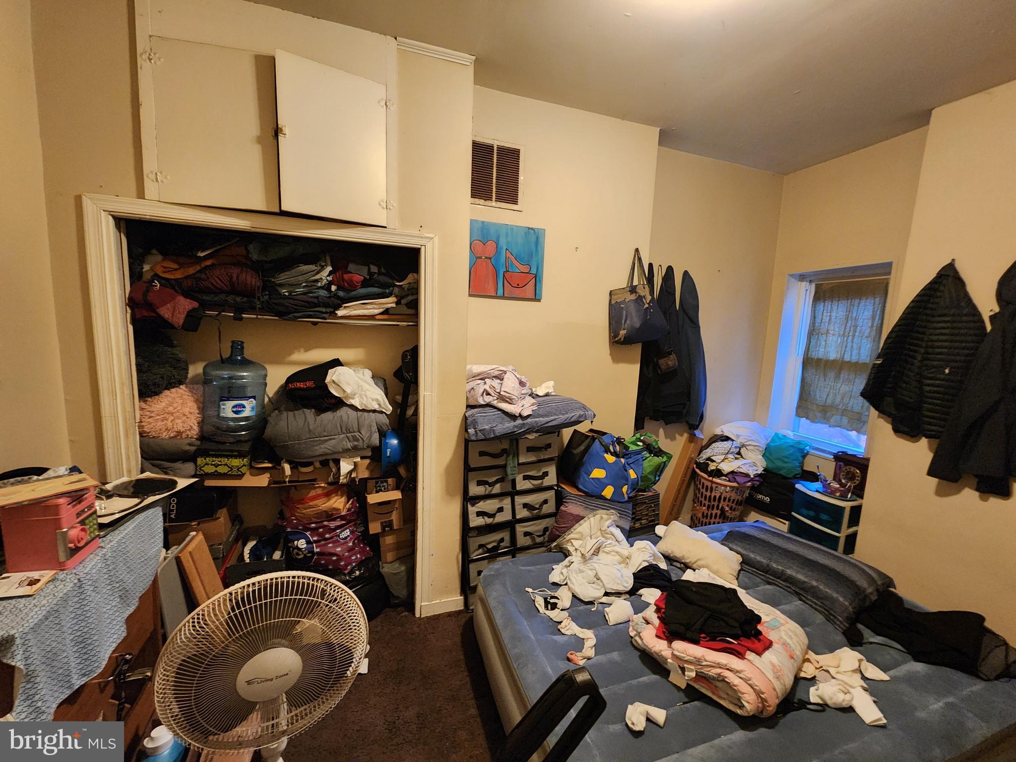 SANDTOWN-WINCHESTER - Residential