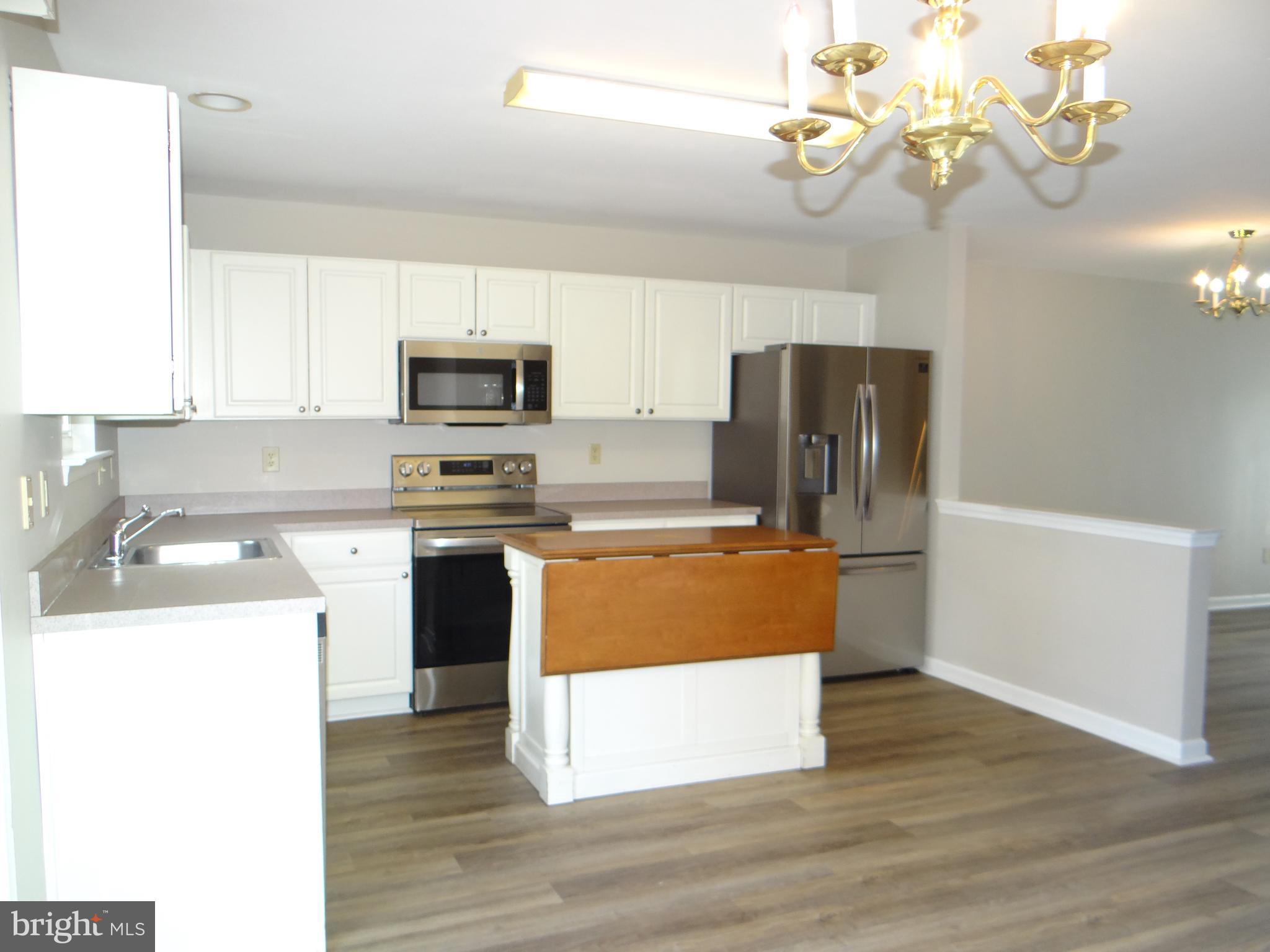 SPRING BROOK VILLAGE - Residential Lease