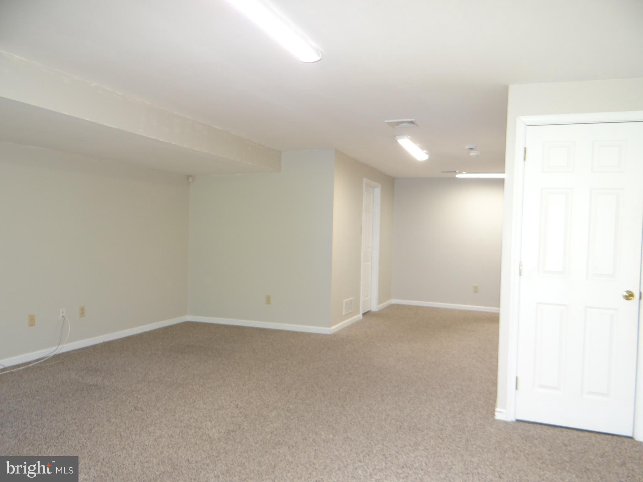 SPRING BROOK VILLAGE - Residential Lease