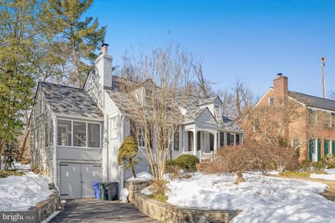 Photo of 3916 Military Road, ARLINGTON, VA 22207 (MLS # VAAR2068652)