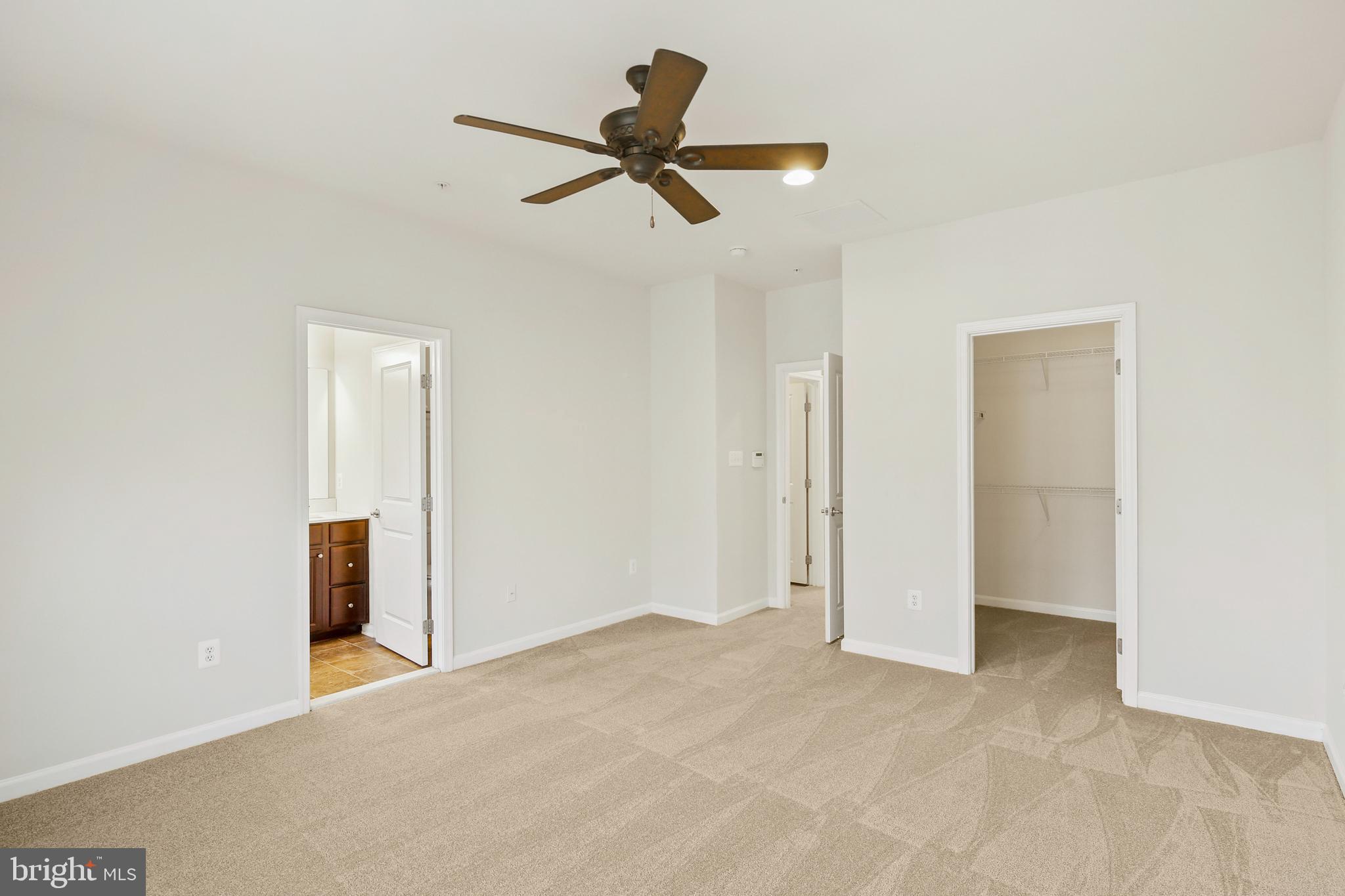 DORCHESTER WOODS - Residential Lease