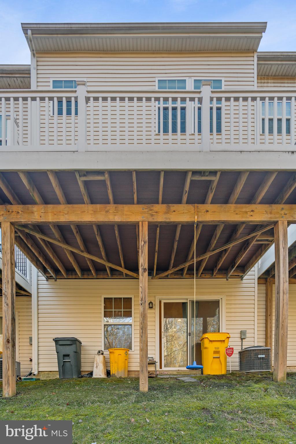 DORCHESTER WOODS - Residential Lease