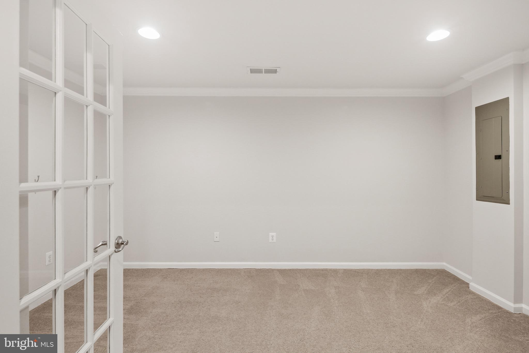 DORCHESTER WOODS - Residential Lease