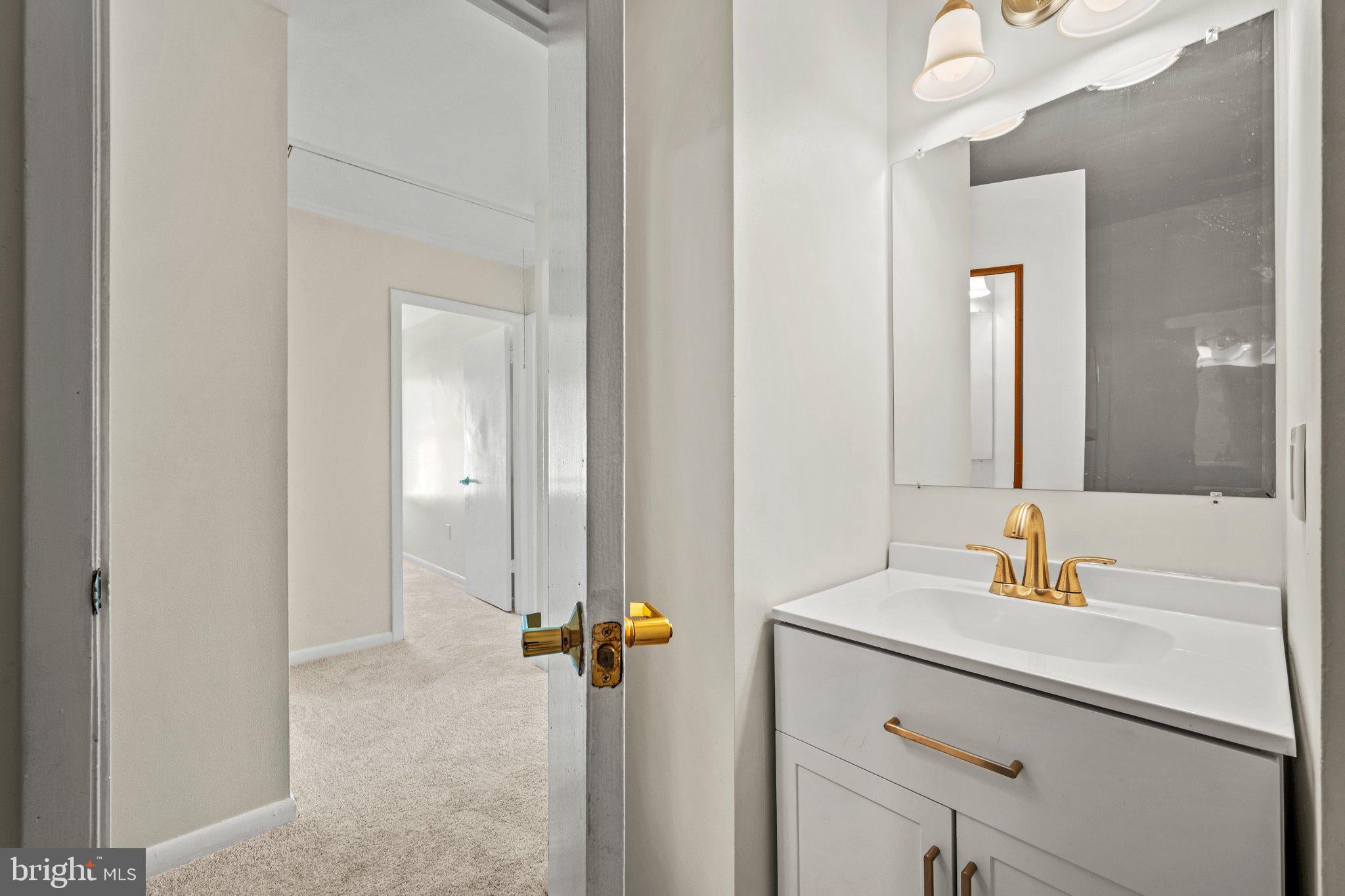 89 KING HENRY CIRCLE 89