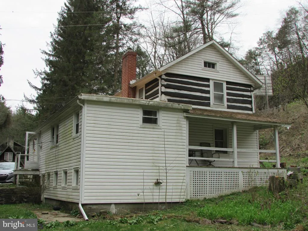107 Bloom Road, Spring Mills, PA 16875