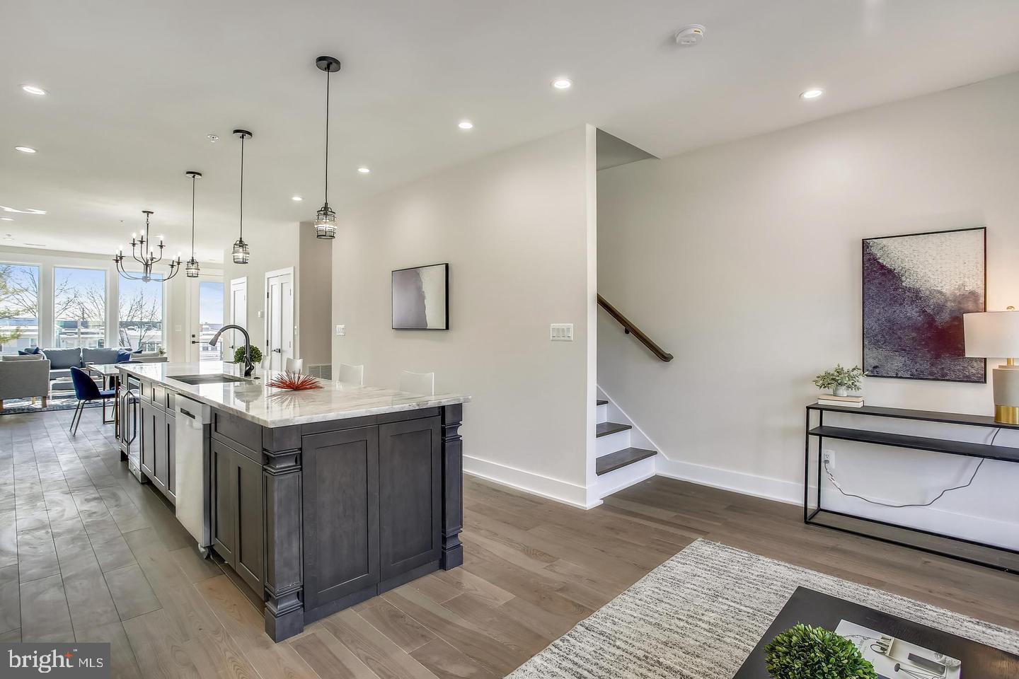 822 MADISON STREET NW