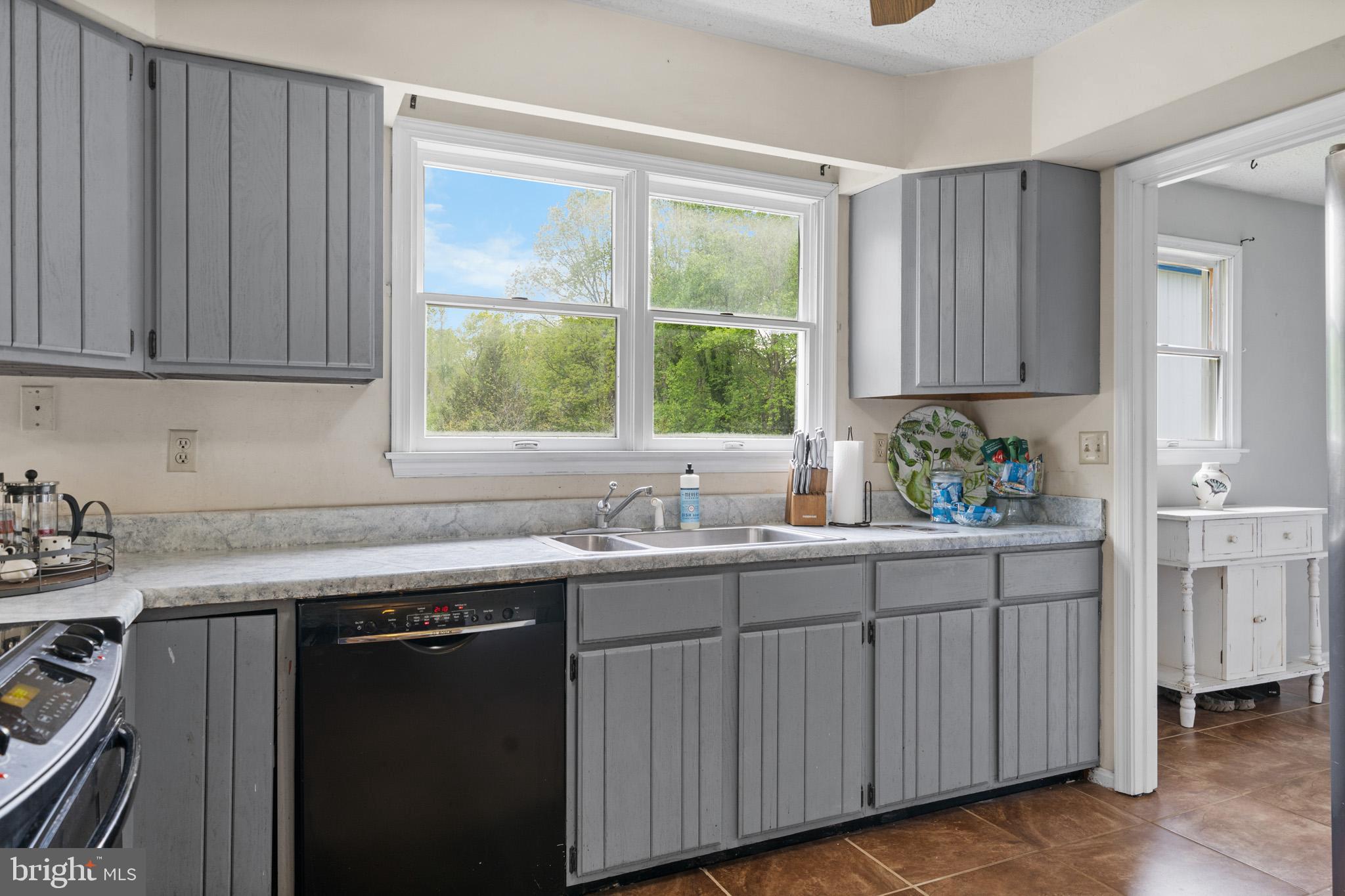 MYRTLE GROVE ESTATES - Residential