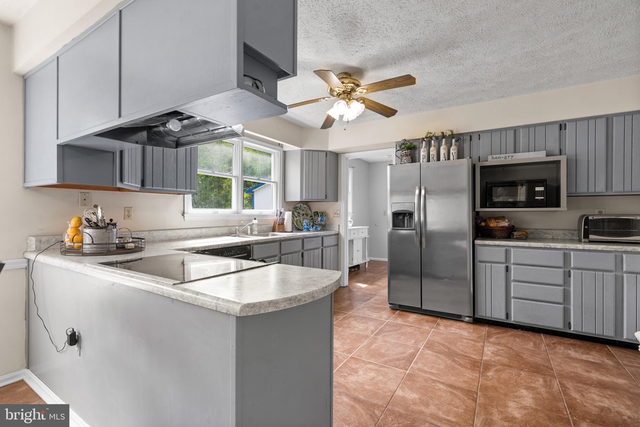 MYRTLE GROVE ESTATES - Residential