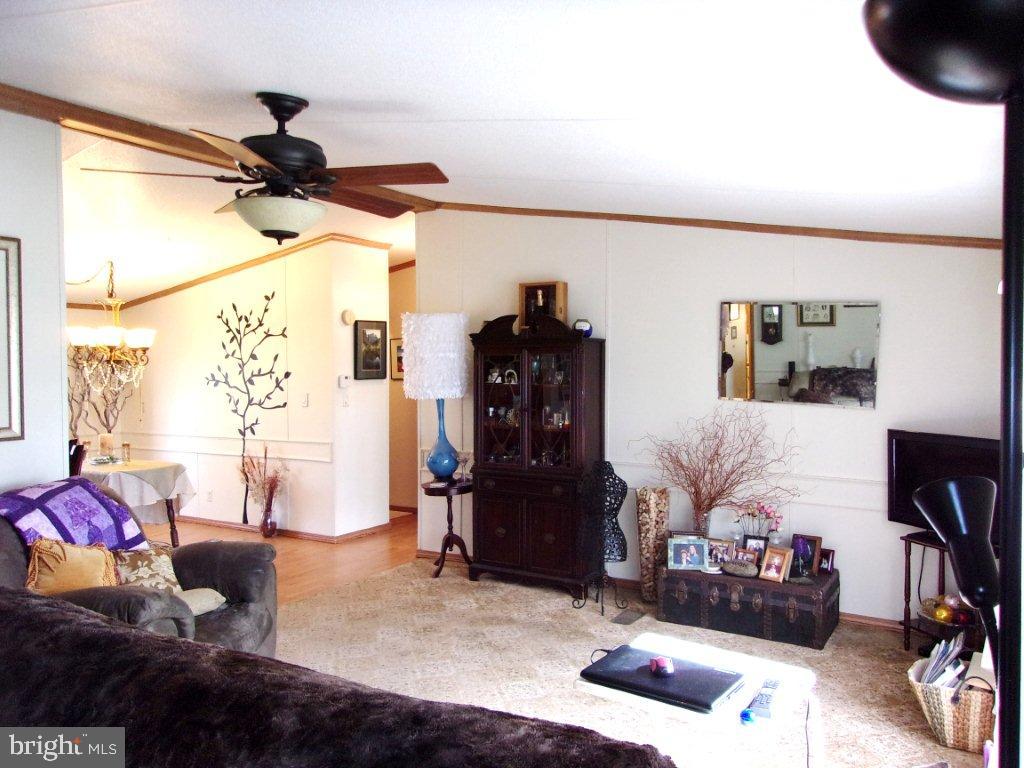RESTLESS OAKS VILLAGE MHP - Residential