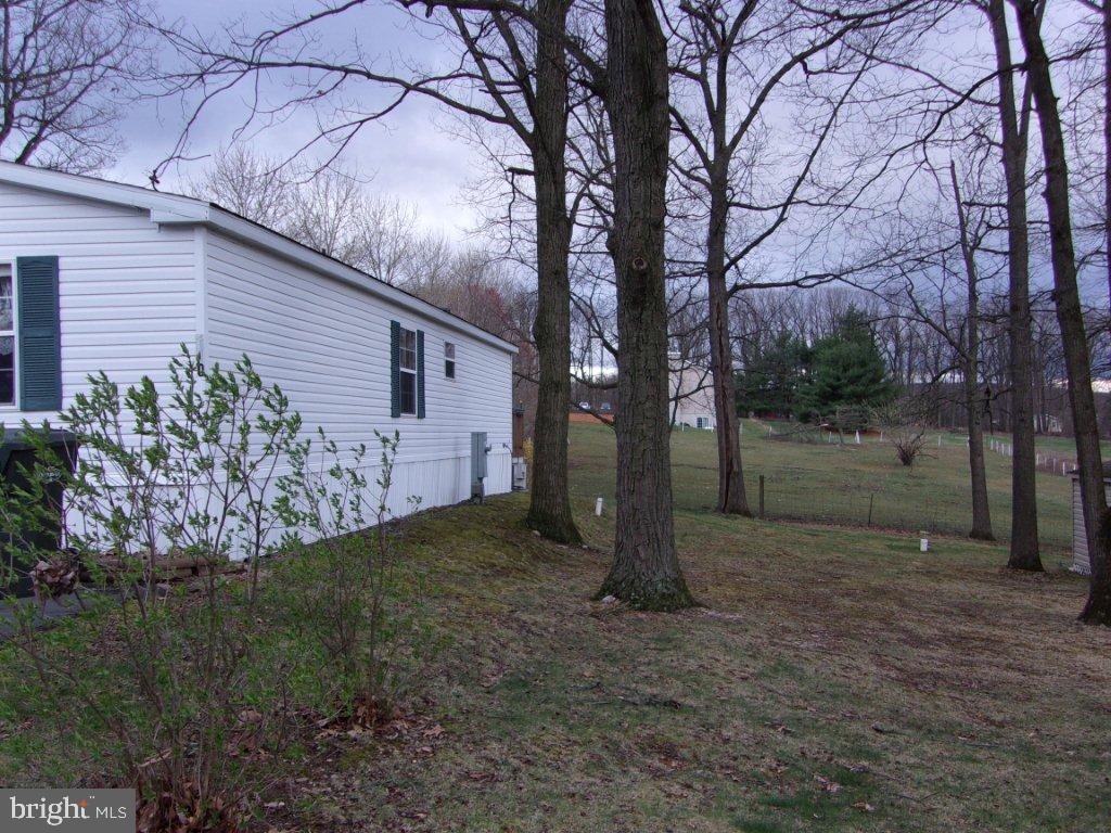 RESTLESS OAKS VILLAGE MHP - Residential