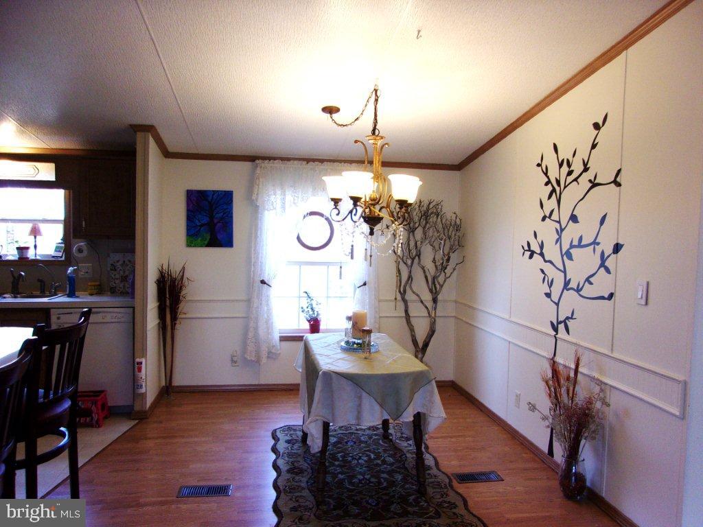 RESTLESS OAKS VILLAGE MHP - Residential