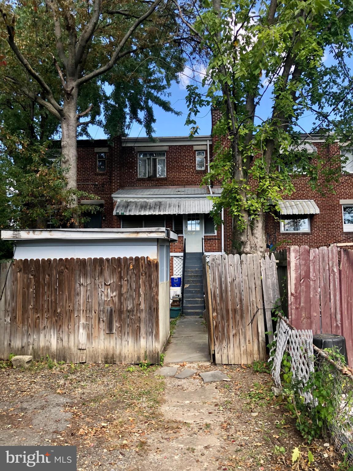 221 EVANS LANE