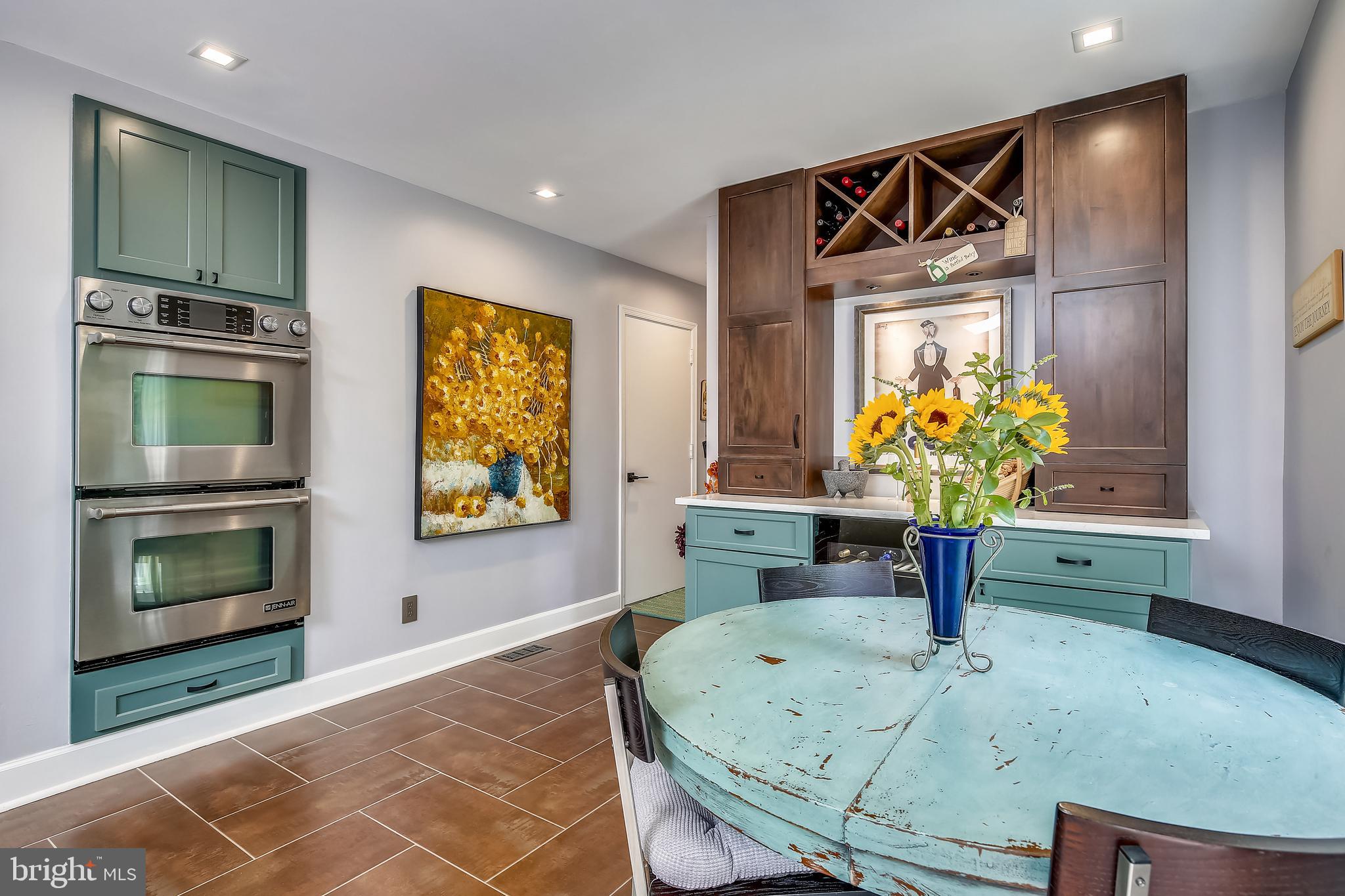 WOODHAVEN - Residential