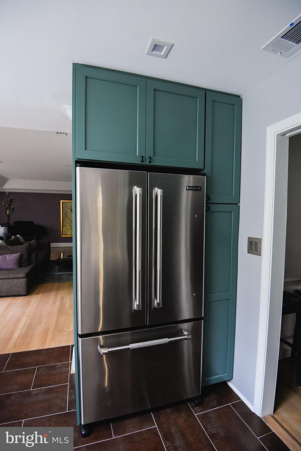 WOODHAVEN - Residential