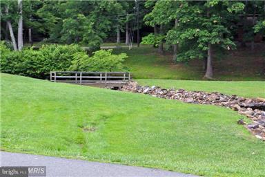 LAKE WILDERNESS - Land