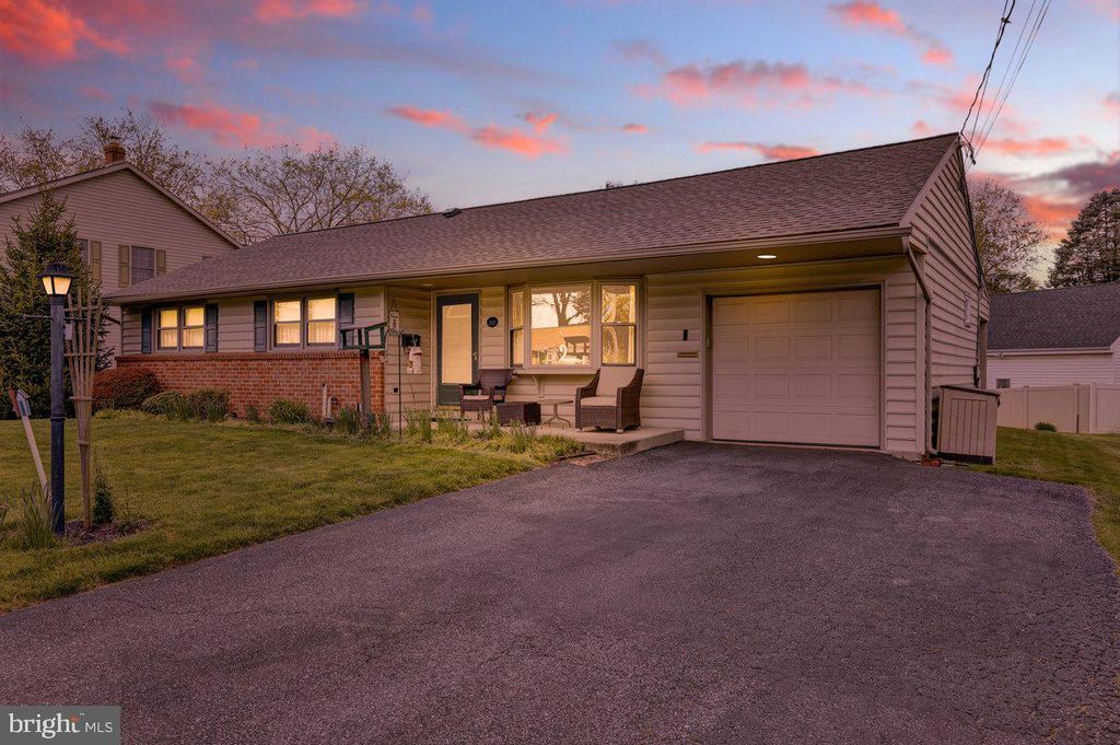 Photo of 212 N Elm Street, Lititz, PA 17543 (MLS # PALA2051200)