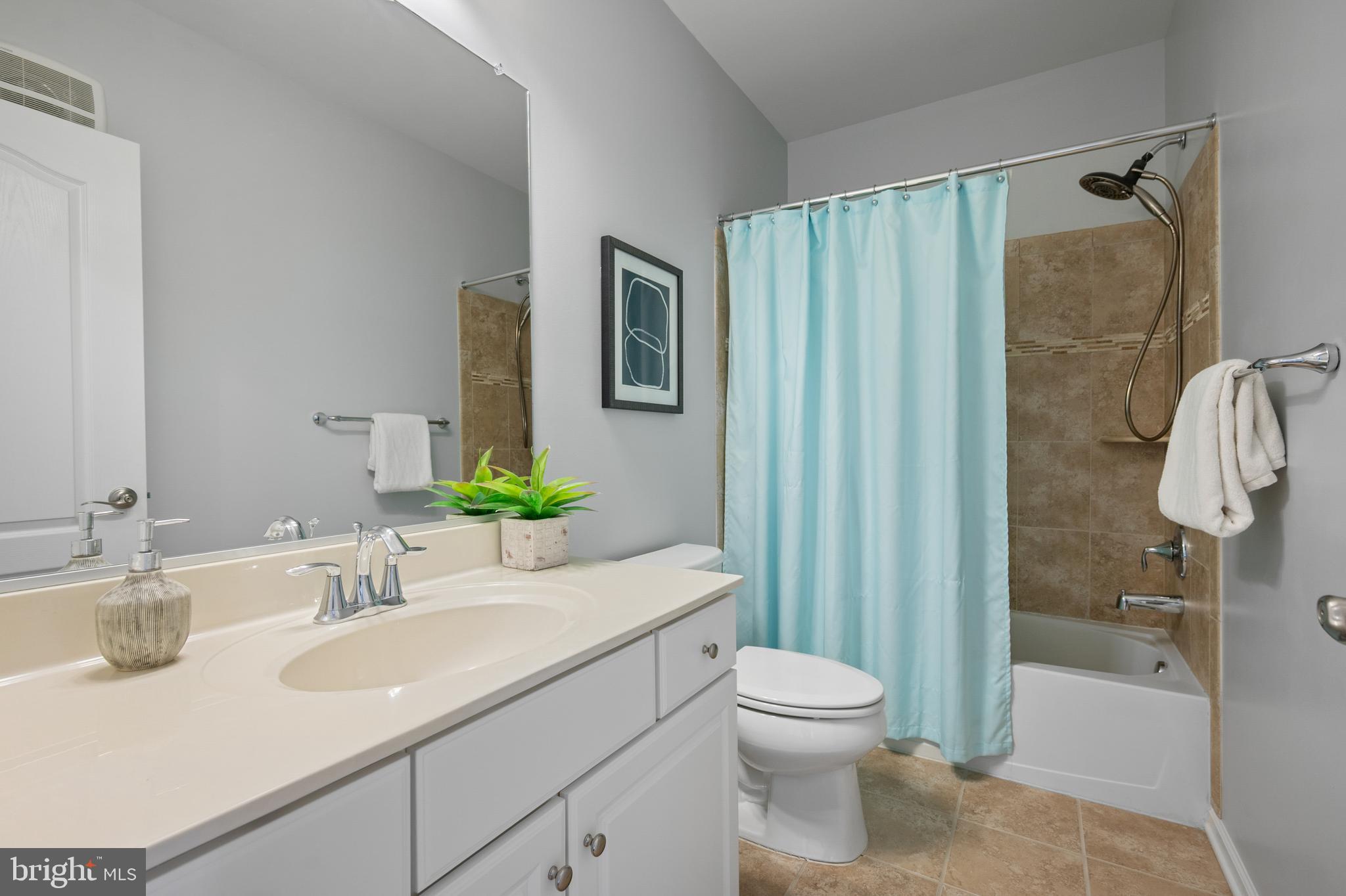 ARORA HILLS - Residential